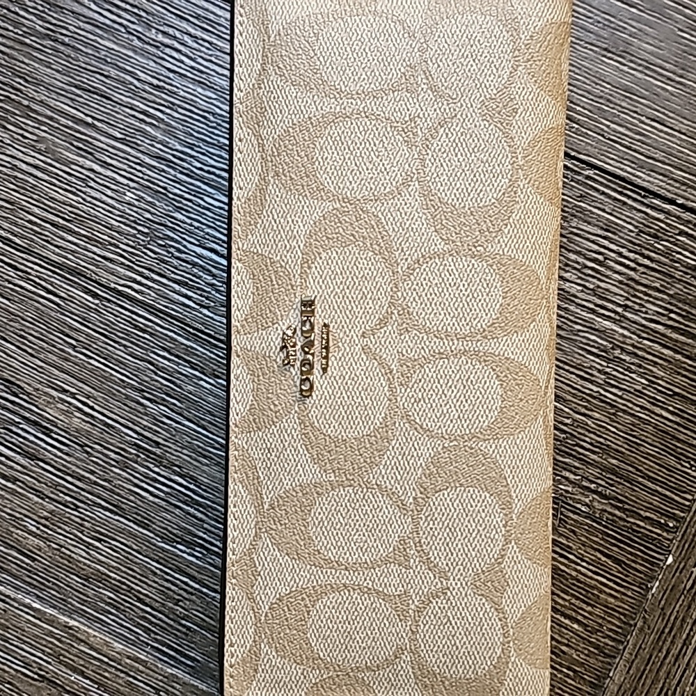 SOLD Coach wallet